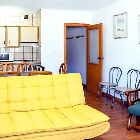 Apartament *